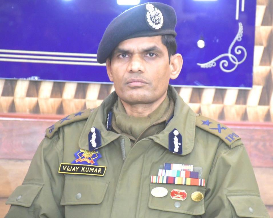 IGP Kashmir promotes 471 Sg. Constables