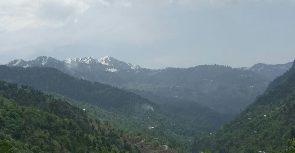 Three injured, two houses damaged in ceasefire violation in Uri