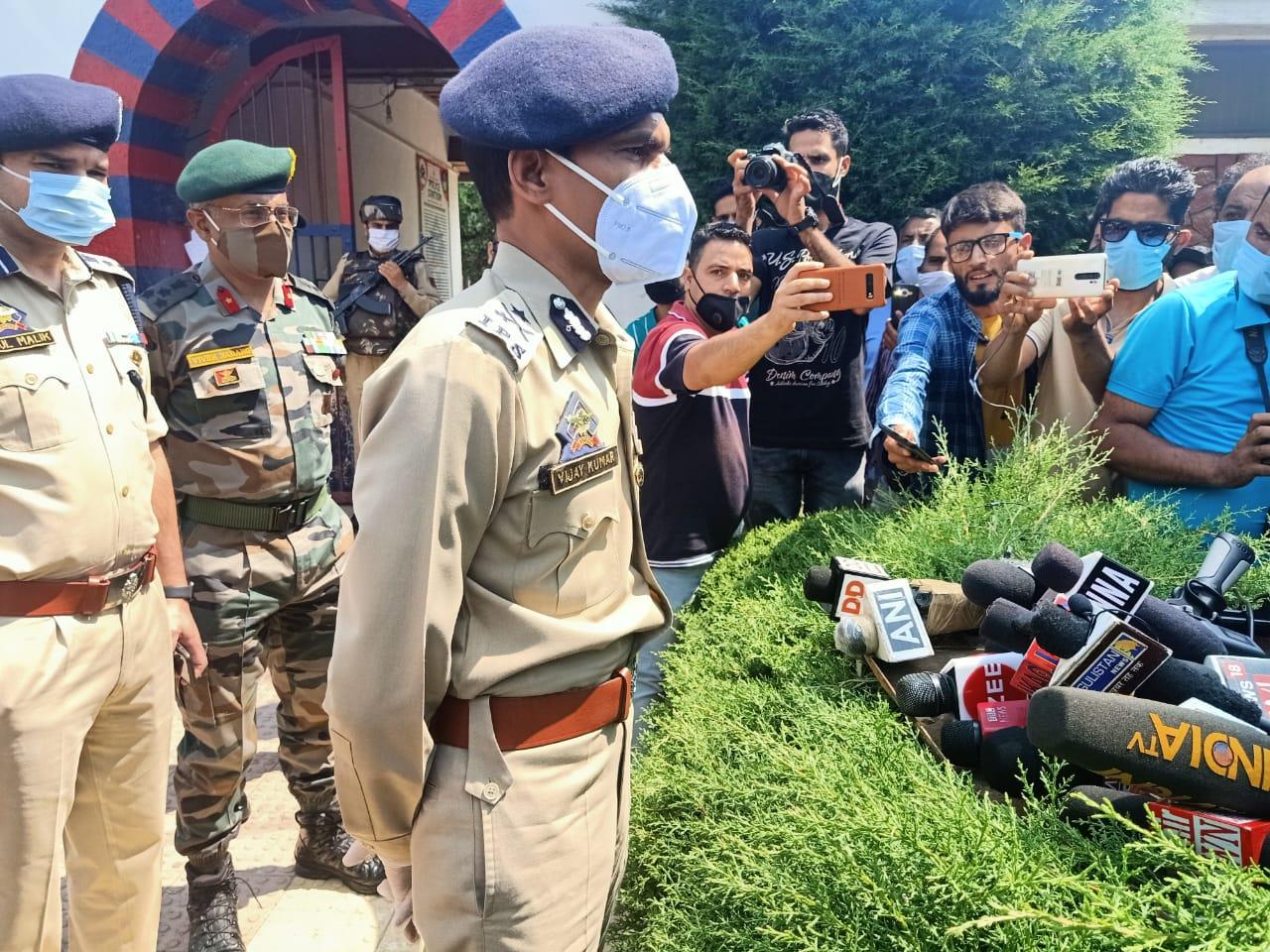 Militants came on foot in a a ‘pre-planned’ attack: IGP on BJP leader’s killings in Bandipora