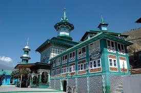 Intizamia Committee Hazrat Zain ud Din Reshi thanks district admin for tackling post snowfall situation