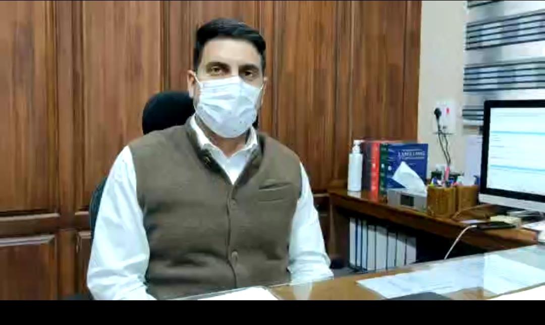 Strict adherence to Covid-19 SOPs being enforced: DC Srinagar