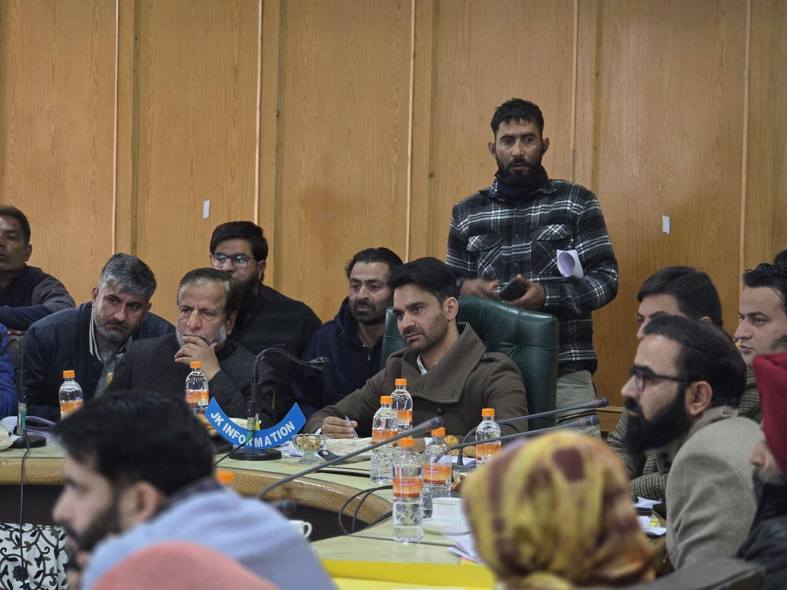 Waheed Para Reviews Development Works in Pulwama