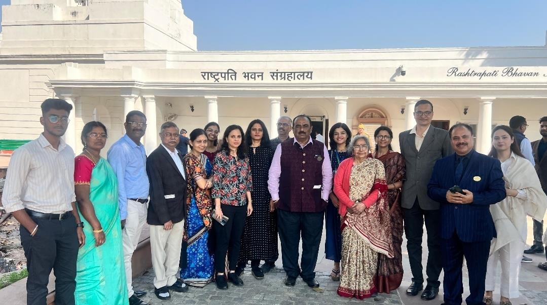 Dr Mushtaq Rather Among 11 Doctors Invited to President’s ‘At Home Reception’ on Republic Day