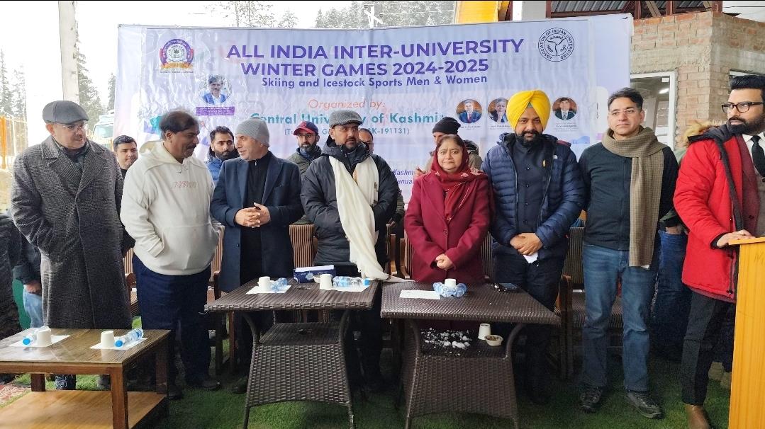 Minister Satish Sharma Inaugurates All India Inter University Winter Games in Gulmarg