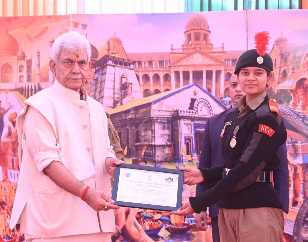 Lieutenant Governor interacts with NCC cadets who attended Republic Day Camp at New Delhi