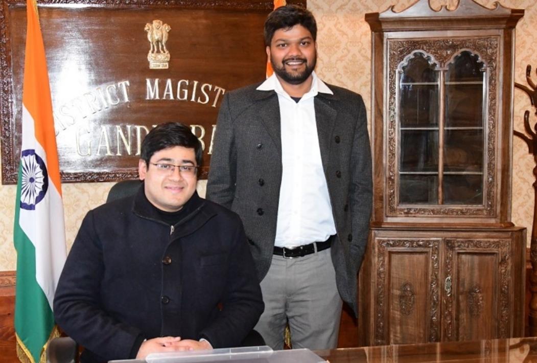 Jatin Kishore assumes charge as DC Ganderbal
