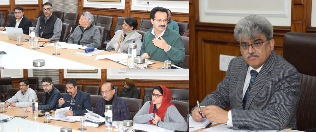 CS reviews functioning of FCS&CA, Metrology Departments