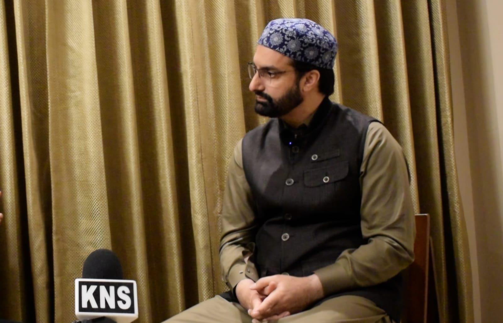J&K Police to restore security cover for Mirwaiz Umar Farooq After Delhi Visit