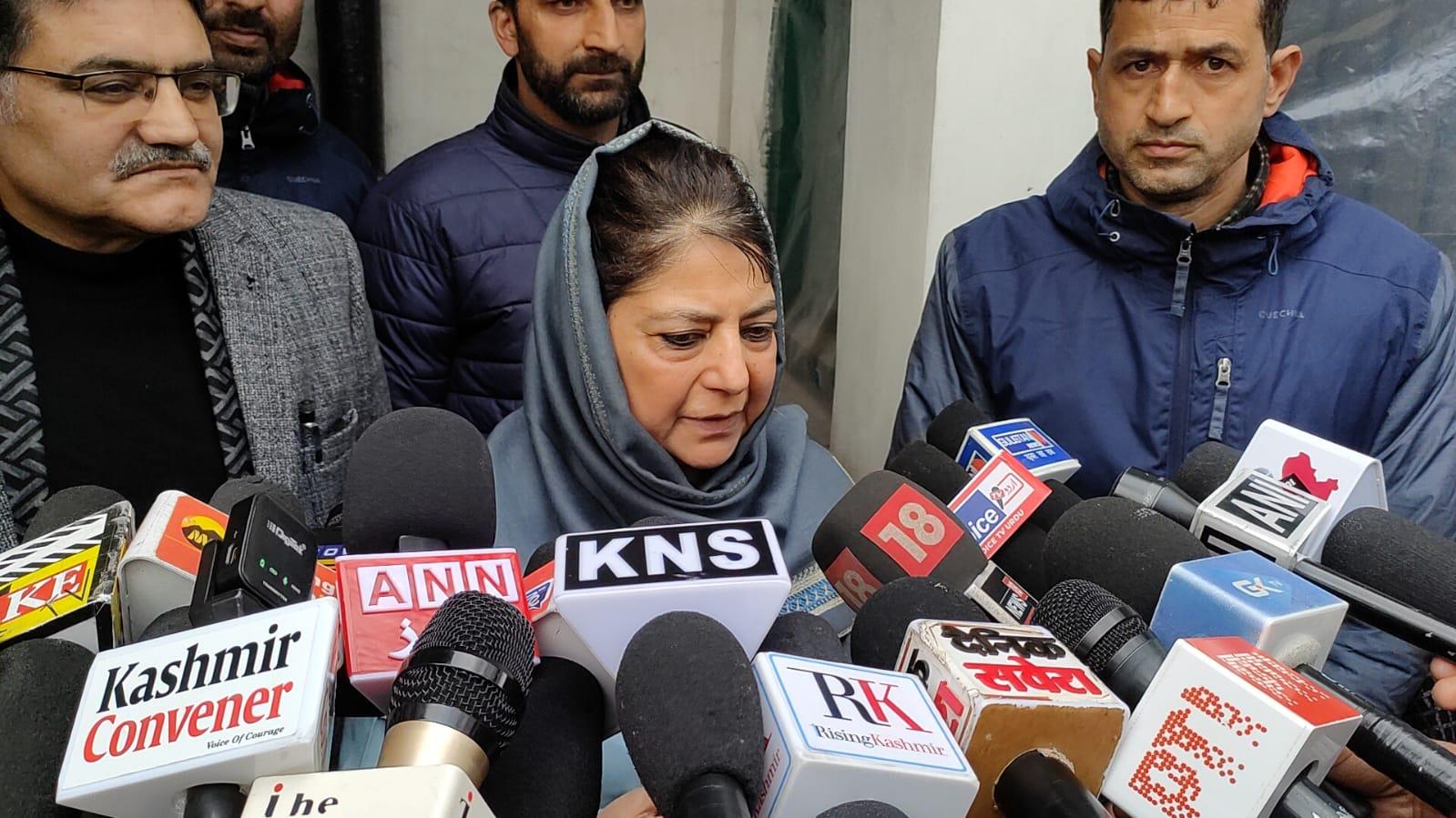 Mehbooba Mufti Questions Omar Abdullah’s Silence on Security Issues Despite Political Strength