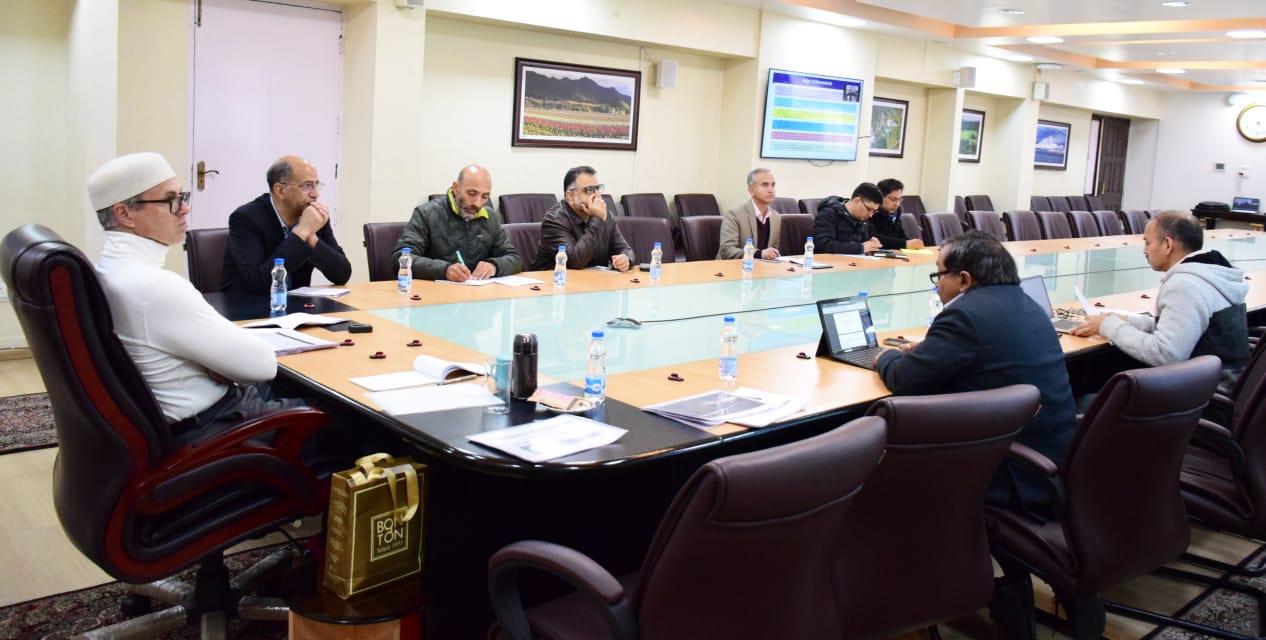 CM concludes pre-budget consultation in Kashmir, holds deliberations with public representatives of Shopian, Kupwara