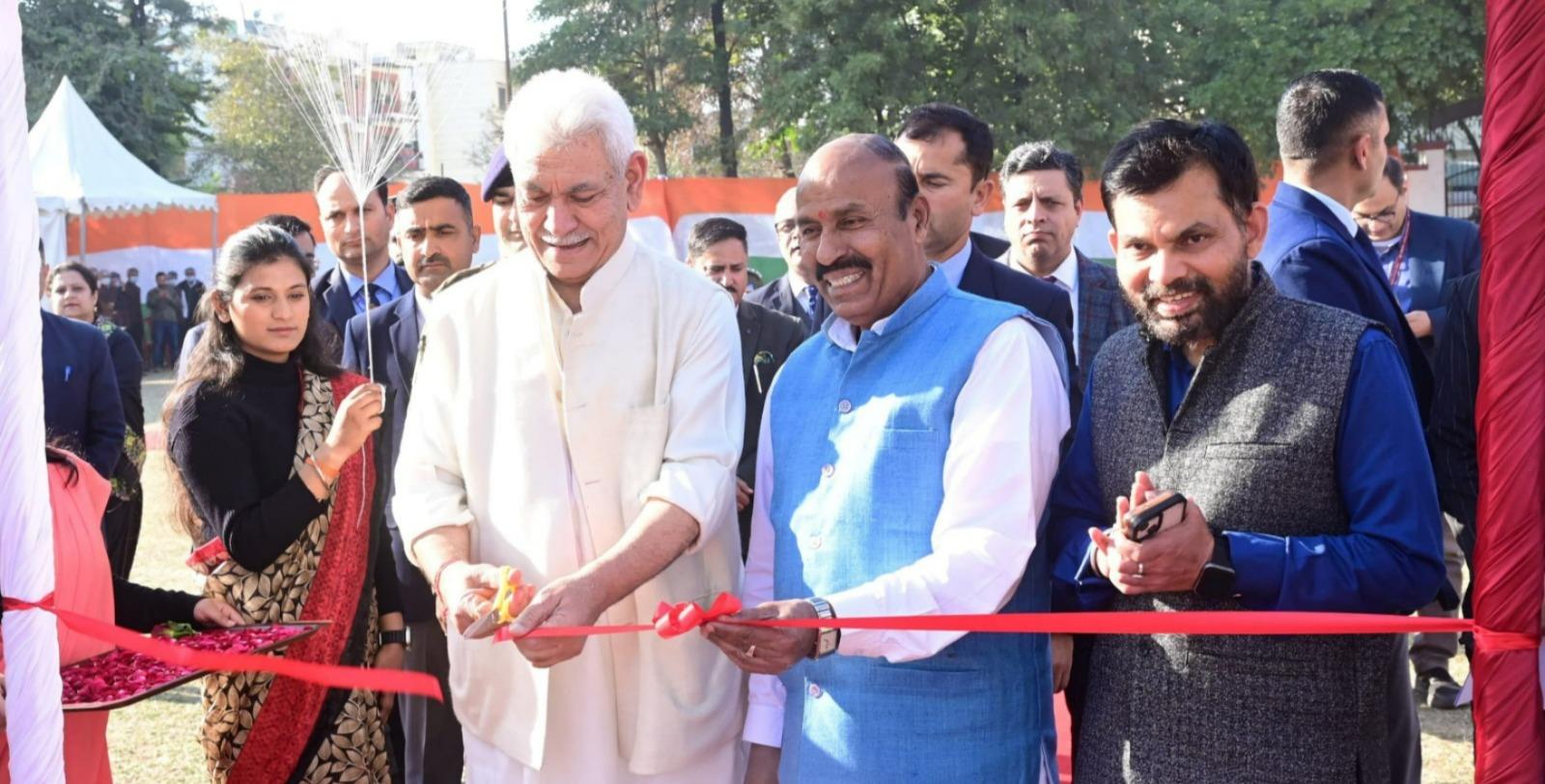 Lieutenant Governor, Union Minister for Social Justice and Empowerment inaugurate Divya Kala Mela