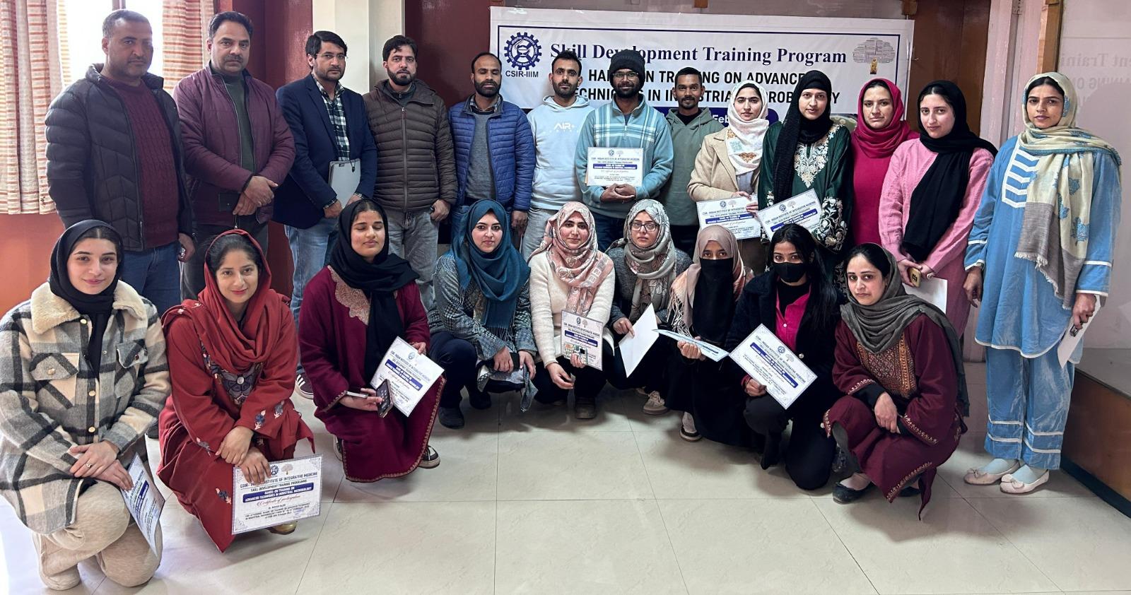 Hands on Training on Advanced Techniques in Industrial Microbiology Concludes at IIIM Srinagar