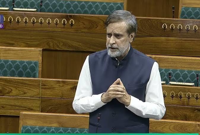 MP Mian Altaf demands fast track investigation into disappearance of 3 persons from Qazigund