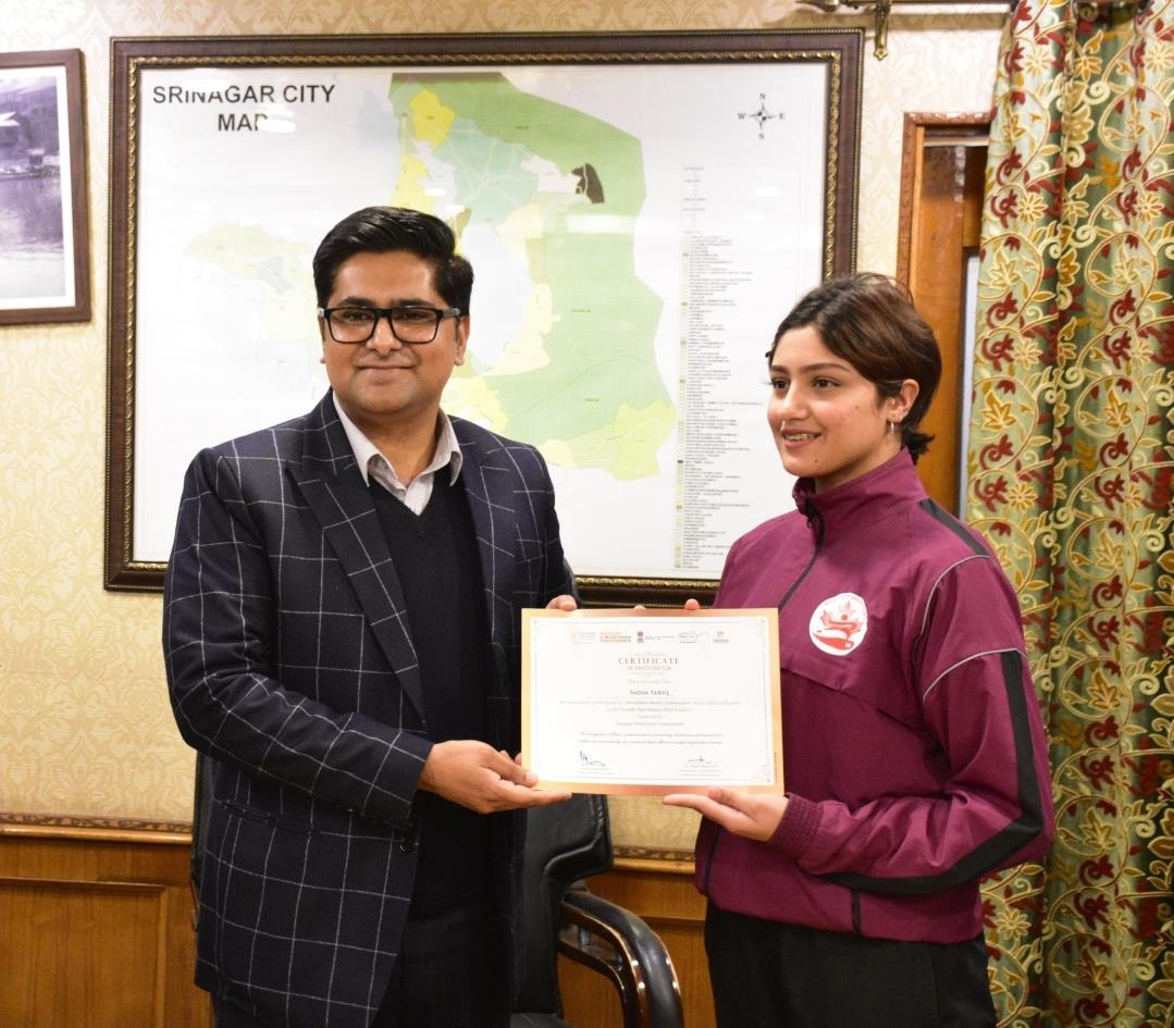 Wushu Champion Sadia Tariq Advocates for Environmental Sustainability in Kashmir