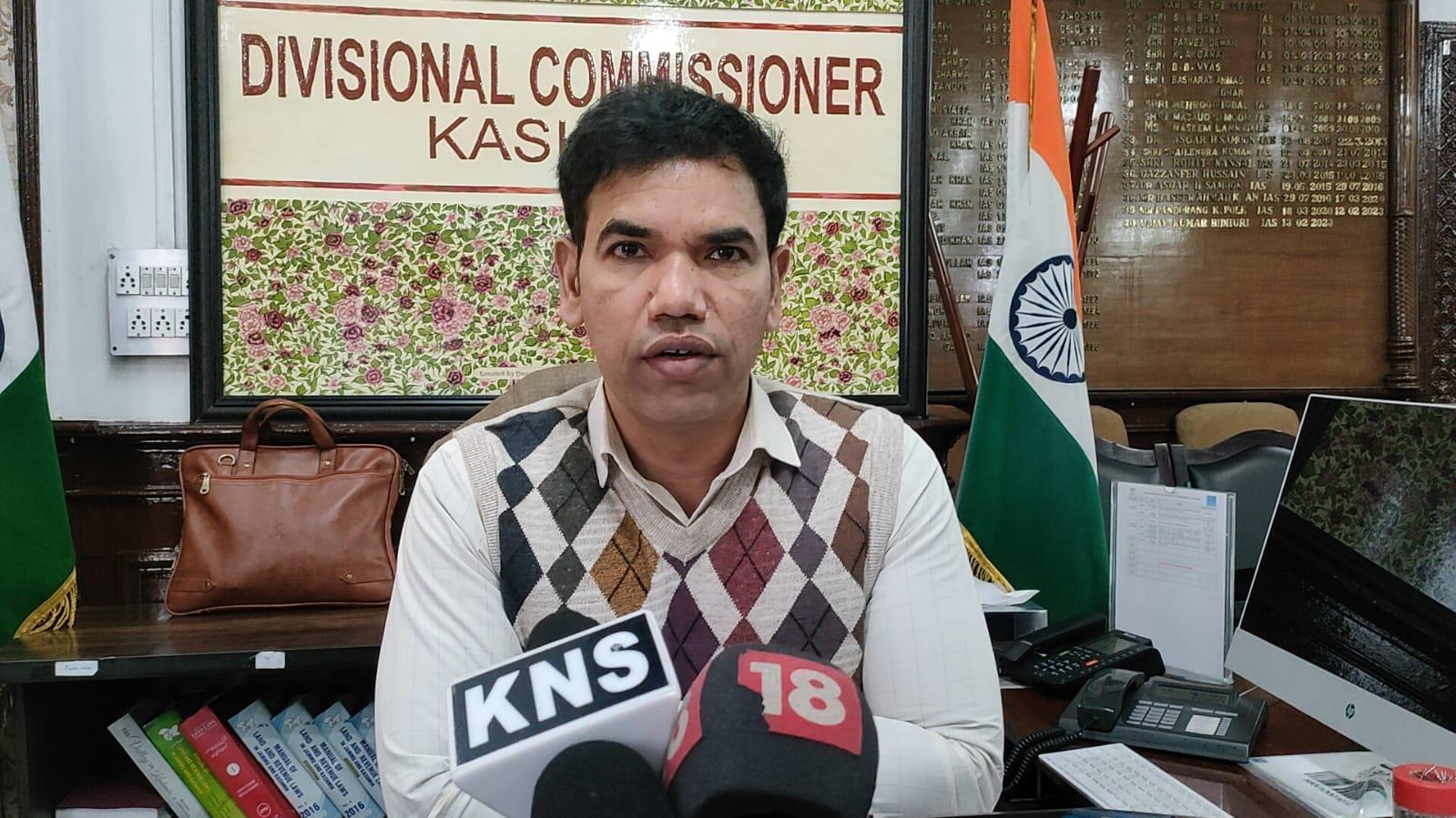 Div Com Kashmir urges departments for befitting KIWG arrangements
