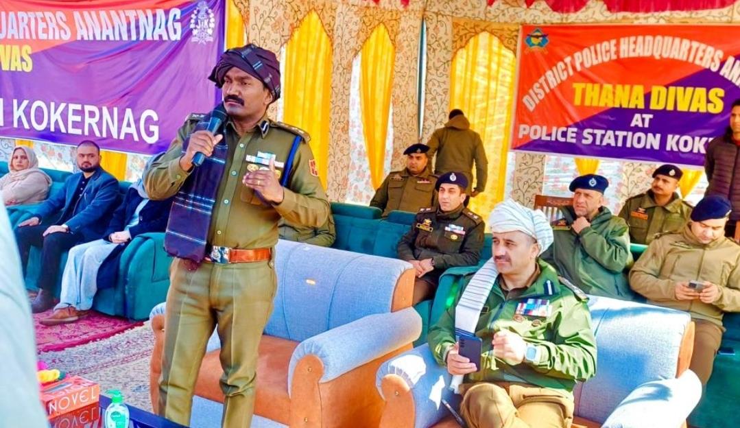 DIG SKR & SSP Anantnag lead ‘Thana Diwas’ in Kokernag