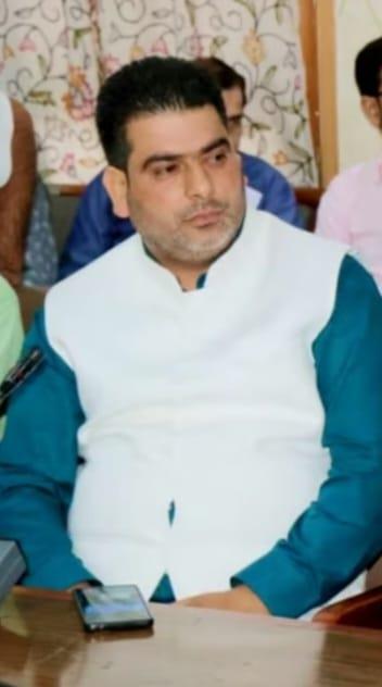 DDC Member Kaiser Ganei requests CM Omar Abdullah to ensure return of Khimber land from mafia to rightful locals