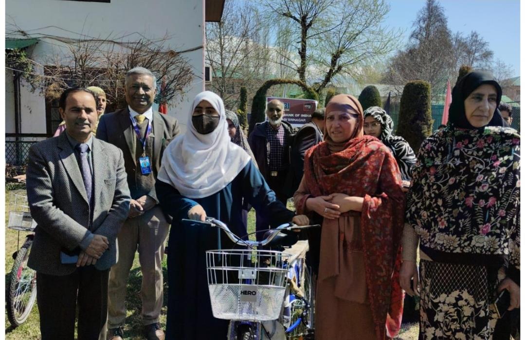 One Student One Plant program to be started across all schools of Kashmir Division