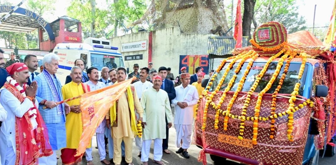 Lieutenant Governor flags off Mata Vaishno Devi Ji Pracheen Marg Pavitra Chhari Yatra at Kol Kandoli Temple in Nagrota