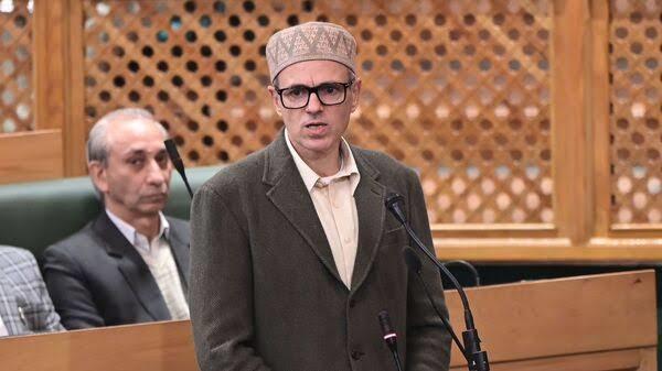 Omar Abdullah Convenes Emergency Meeting Over JKAS Transfers, Statehood, and Waqf Bill