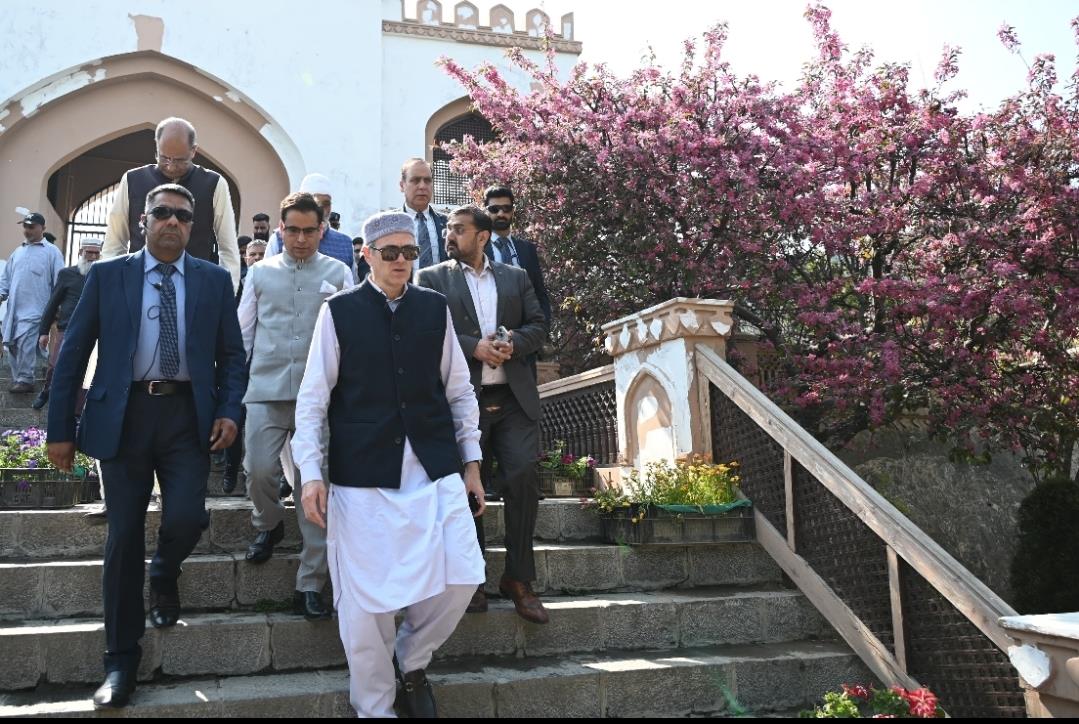 Chief Minister Omar Abdullah inaugurates Almond Bloom Festival-2025 at Badamwari