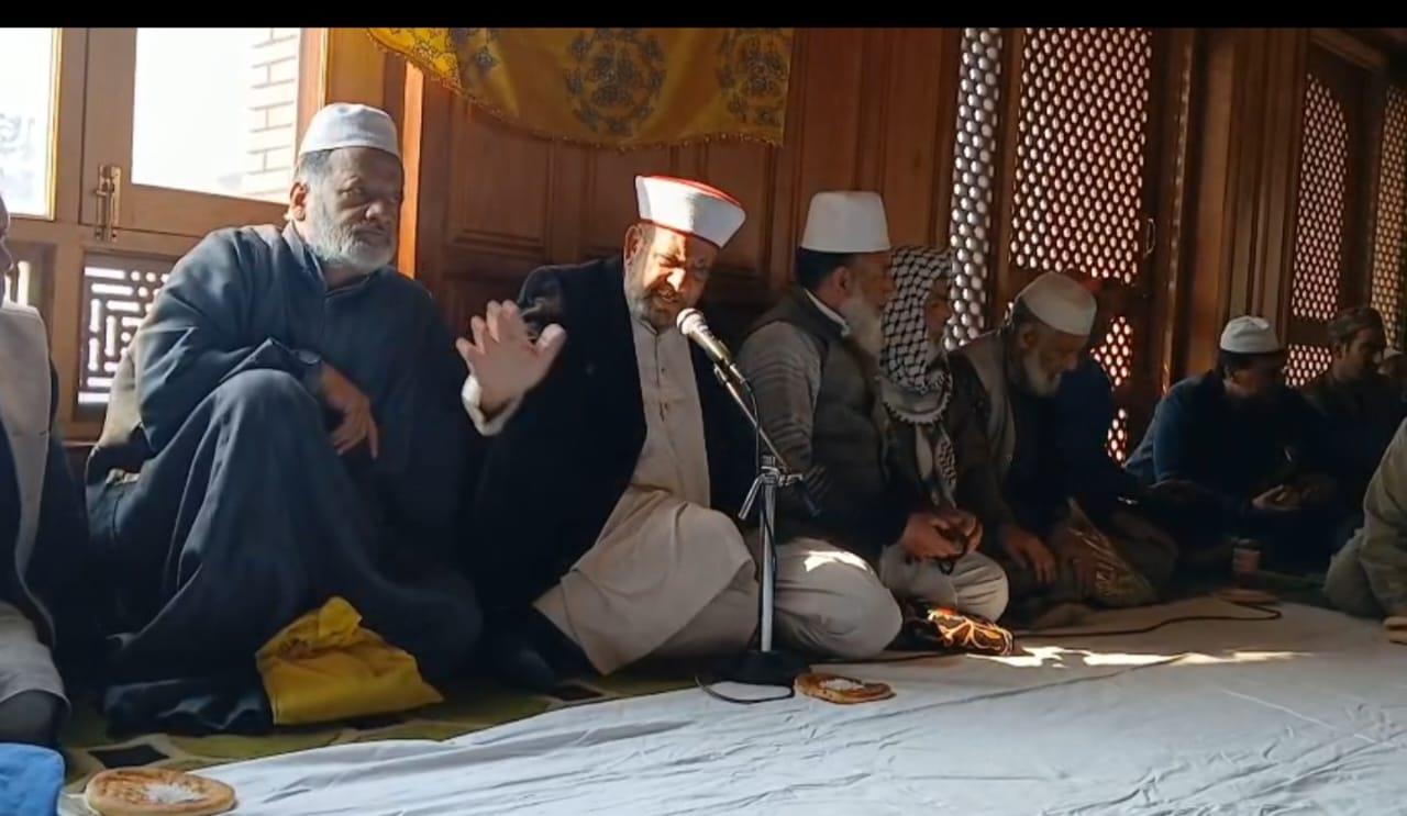 Bulbulshah Shrine Retains Spiritual Autonomy, Declared Independent from Waqf Act: Farooq Renzushah