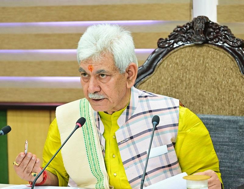 LG Sinha expresses grief over tragic Handwara road accident