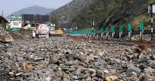Vehicular movement to remain suspended on Jammu Srinagar NHW on 22 April