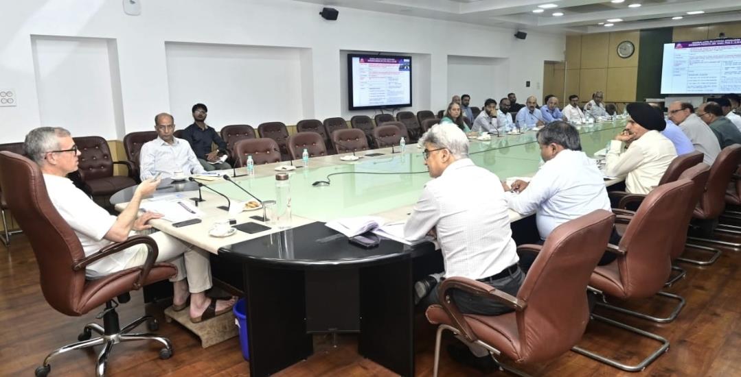 CM Omar Abdullah reviews progress of National Highway projects in J&K