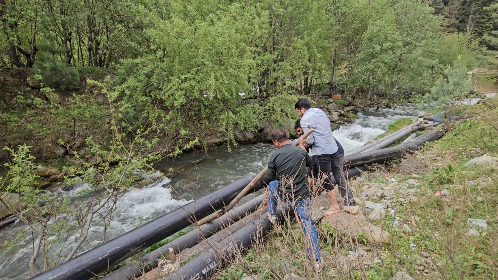 Illegal Water Pipeline from Drang to Badgam Dismantled by Authorities, Locals