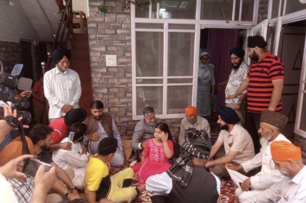 MP Mian Altaf visits Poonch areas, met affected families, injured persons in cross border shelling