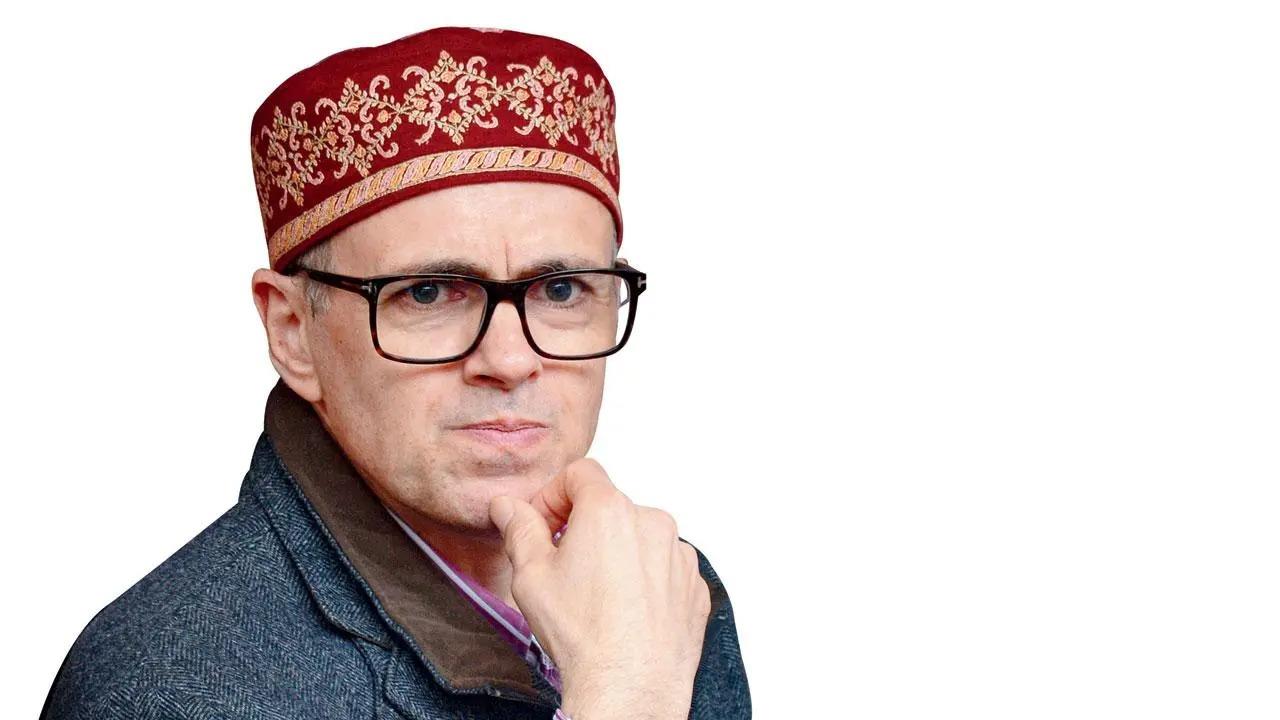 Have taken up clearance of backlog Haj Flights with GOI: Omar Abdullah