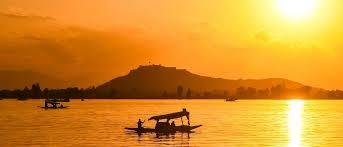 Heatwave Grips J&K; Srinagar Records Season’s Hottest Day Again
