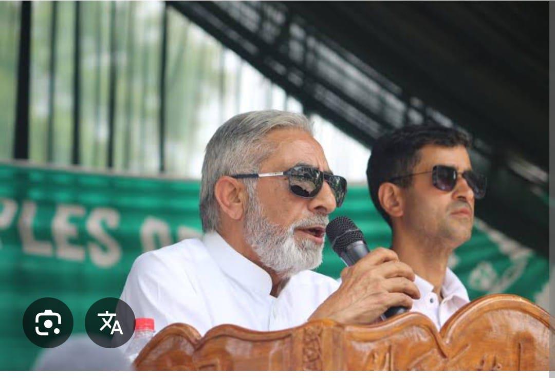 PDP Leader Ghulam Nabi Lone Hanjura Urges Immediate Action on Drinking Water Scarcity in Chrarishrief