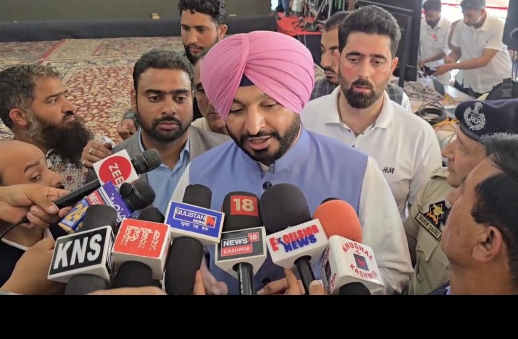Vande Bharat a “New Treasure” for Jammu & Kashmir: MoS Railways Ravneet Singh