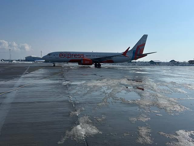 Fresh Snowfall Disrupts Flight Operations at Srinagar Airport