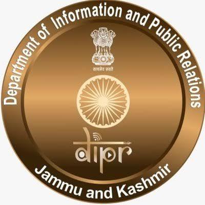 DIPR organizes essay writing competition, Kavya Singh wins top prize