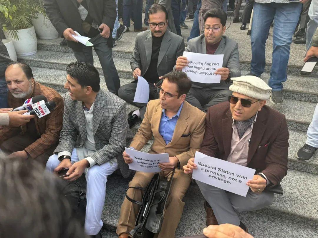 NC MLAs stages sit-in outside J&K Assembly, presses for statehood, raises harassment of Kashmiris