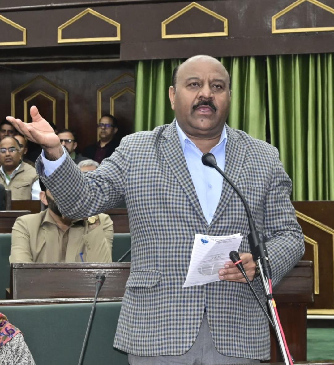 Govt initiates numerous steps to strengthen economic resilience of Industrial Units in JK: Deputy CM