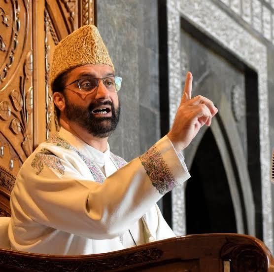 Mirwaiz condemns deadly suicide bombing during Friday prayers in Islamabad