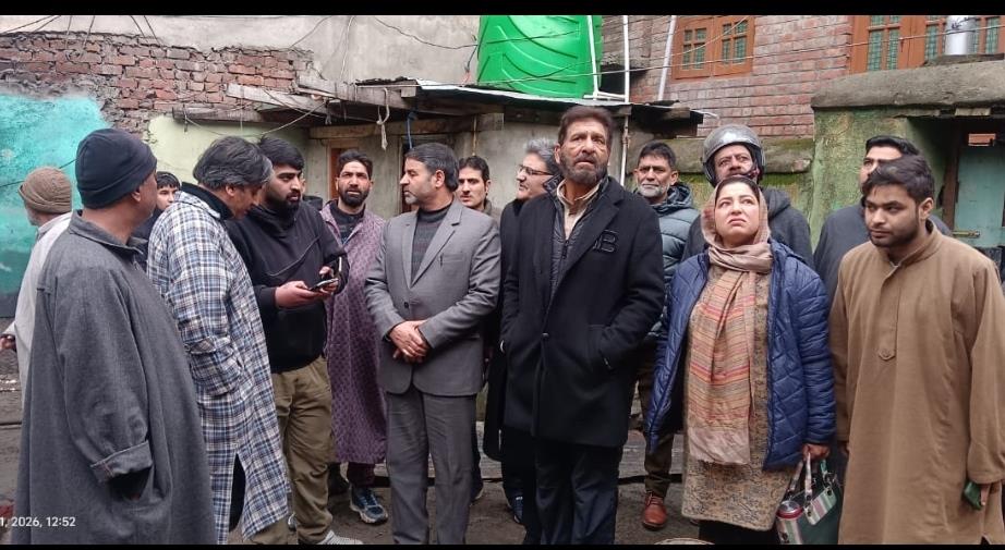 PDP Delegation Visits Fire-Affected Families in Chinkara Mohallah, Habba Kadal