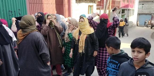 Beerwah Residents Hold Peaceful Protest Against Smart Meter Installation