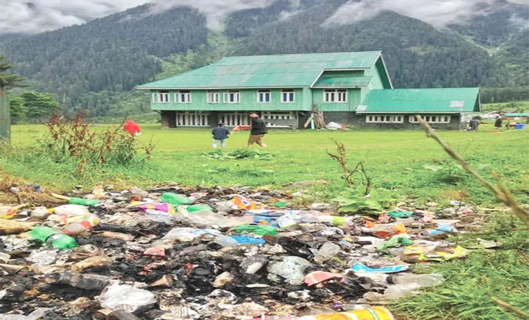 Pahalgam declared polythene-free zone; ban on plastic items imposed