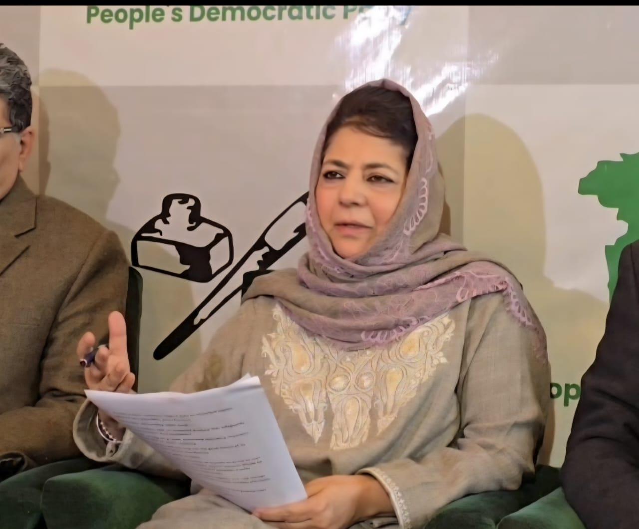 Mehbooba Appeals Prime Minister to safeguard Kashmiri horticulture