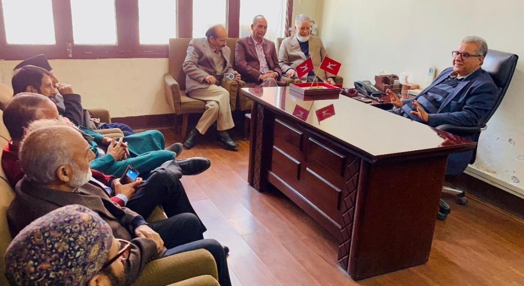 Mir meets scores of delegations at Nawa-e-Subha, reaffirms commitment to public outreach