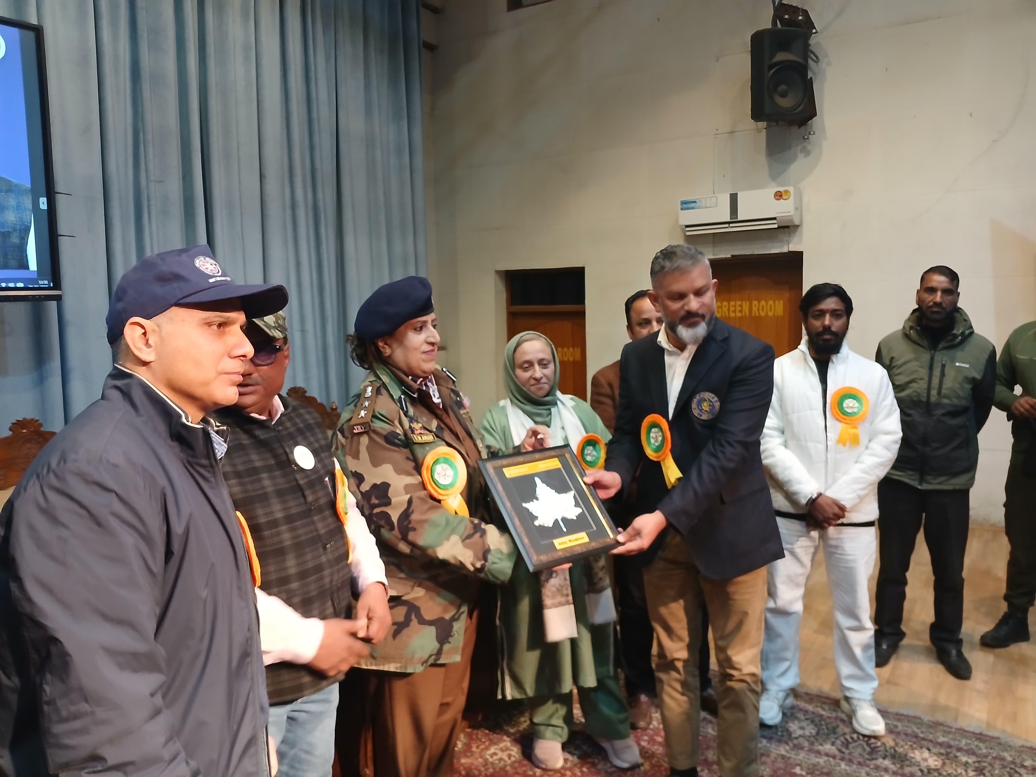 District-Level Youth Parliament & Yuva Connect Programme Concludes at Srinagar