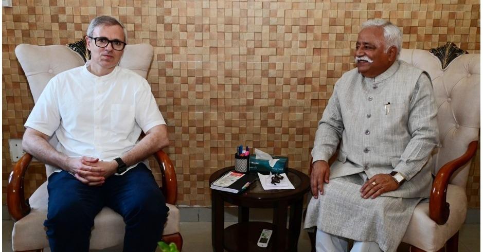 Sadhotra calls on CM, pleads for effective implementation of PSGA