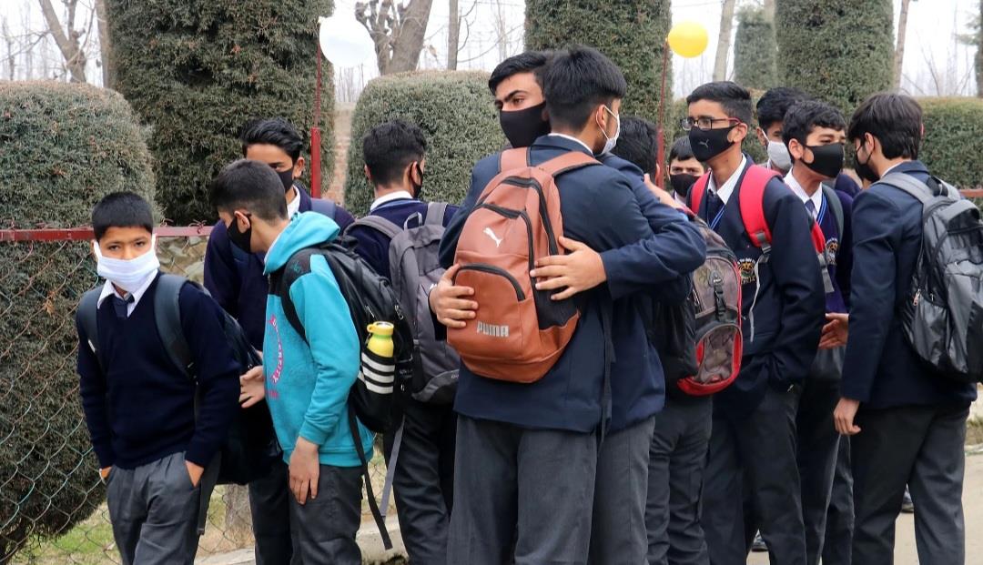 J&K panel gives 660 private schools 15-day ultimatum to comply with fee rules