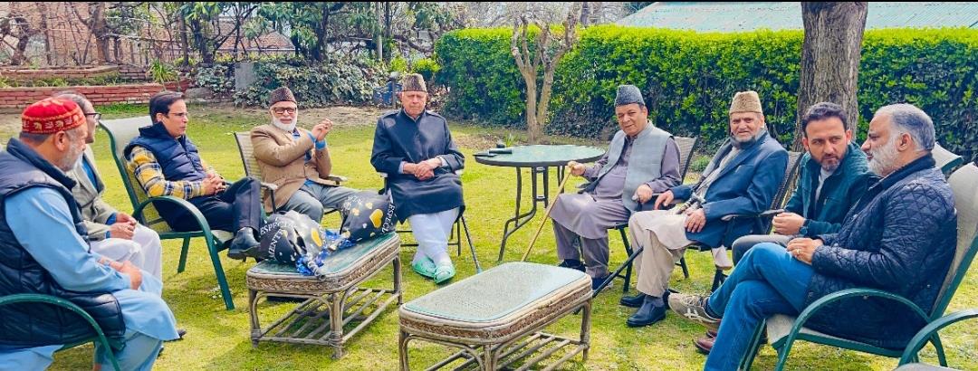 Opposition leaders, MLAs, party functionaries, well-wishers called on Dr. Farooq Abdullah