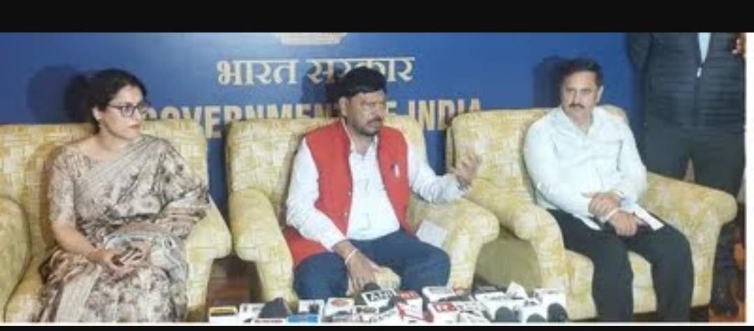 Attack on Farooq Abdullah Unacceptable, Says Union Minister Athawale